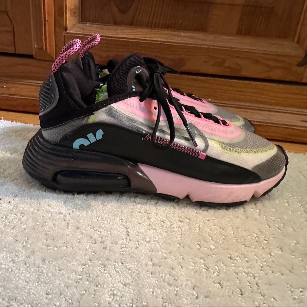 Nike Air Max 2090